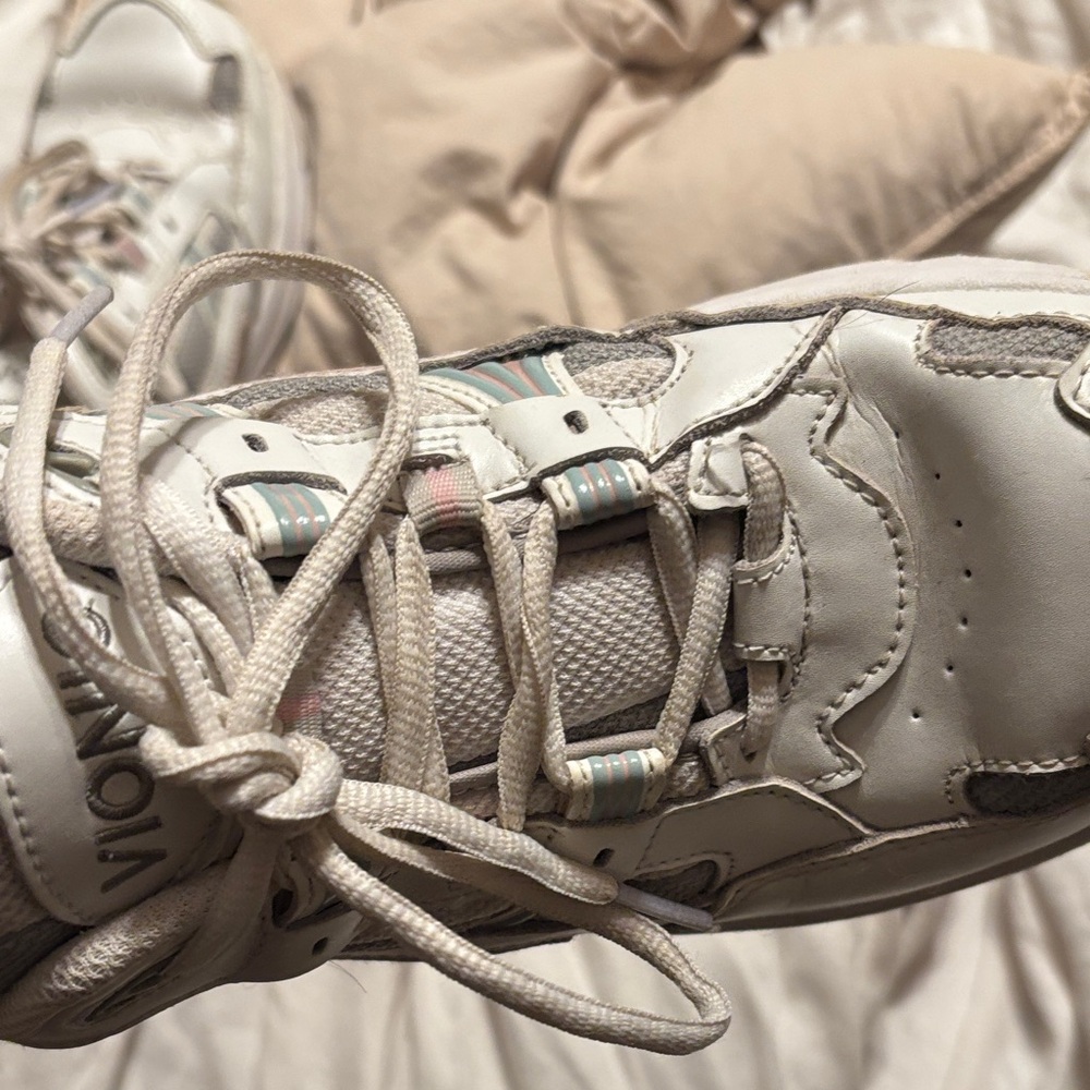 Vionic Off-White Athletic Shoes - image 4